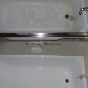 bathtub-refinishing-dirty-white-to-beautiful-white.gif