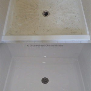 fiberglass-shower-bottom-and-tile-refinishing.gif